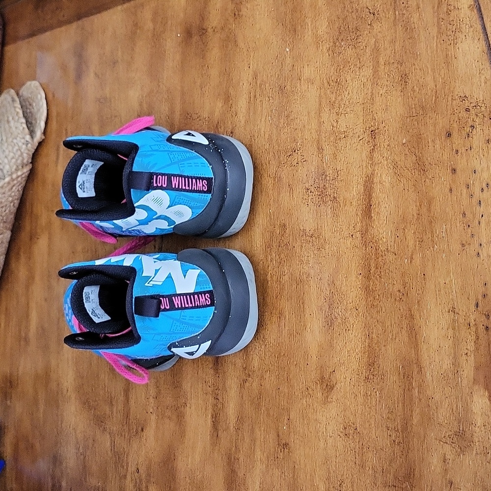 kyle lowry peak shoes